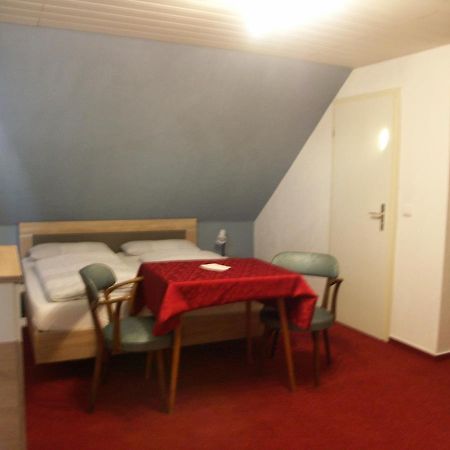 Waldpension Zum Felsenkeller Lichtenfels-Sachsenberg Ngoại thất bức ảnh